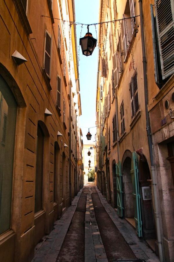 #1 # Place Charmante Apartment *